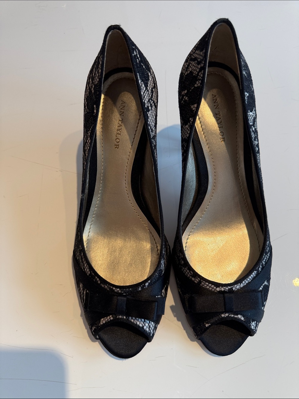 Ann Taylor Monique Black Lace Peep-Toe Heels with Bow Accent 3 inch heel size 8 - Picture 5 of 14